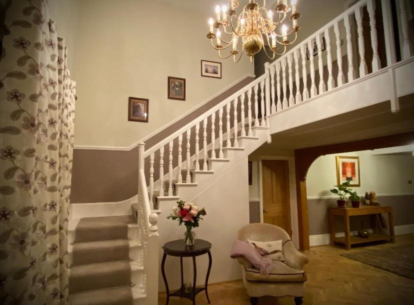 The Old Rectory - Valley View Room In Private Home Stockton-on-Teme Exterior photo
